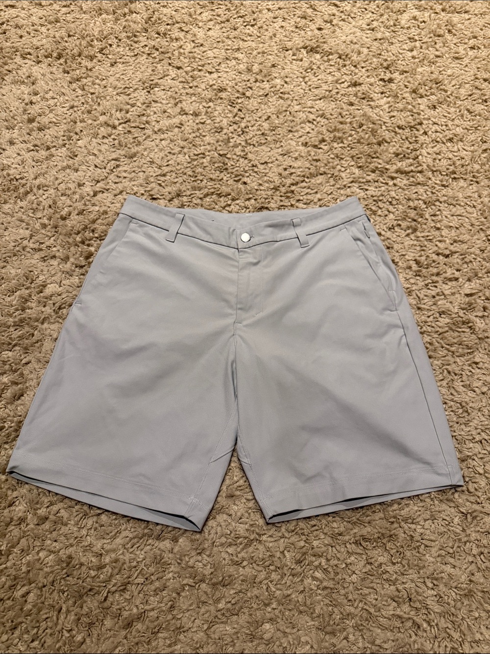Lululemon Men's ABC 9" Classic Fit Golf Shorts 32 Waist Light Gray